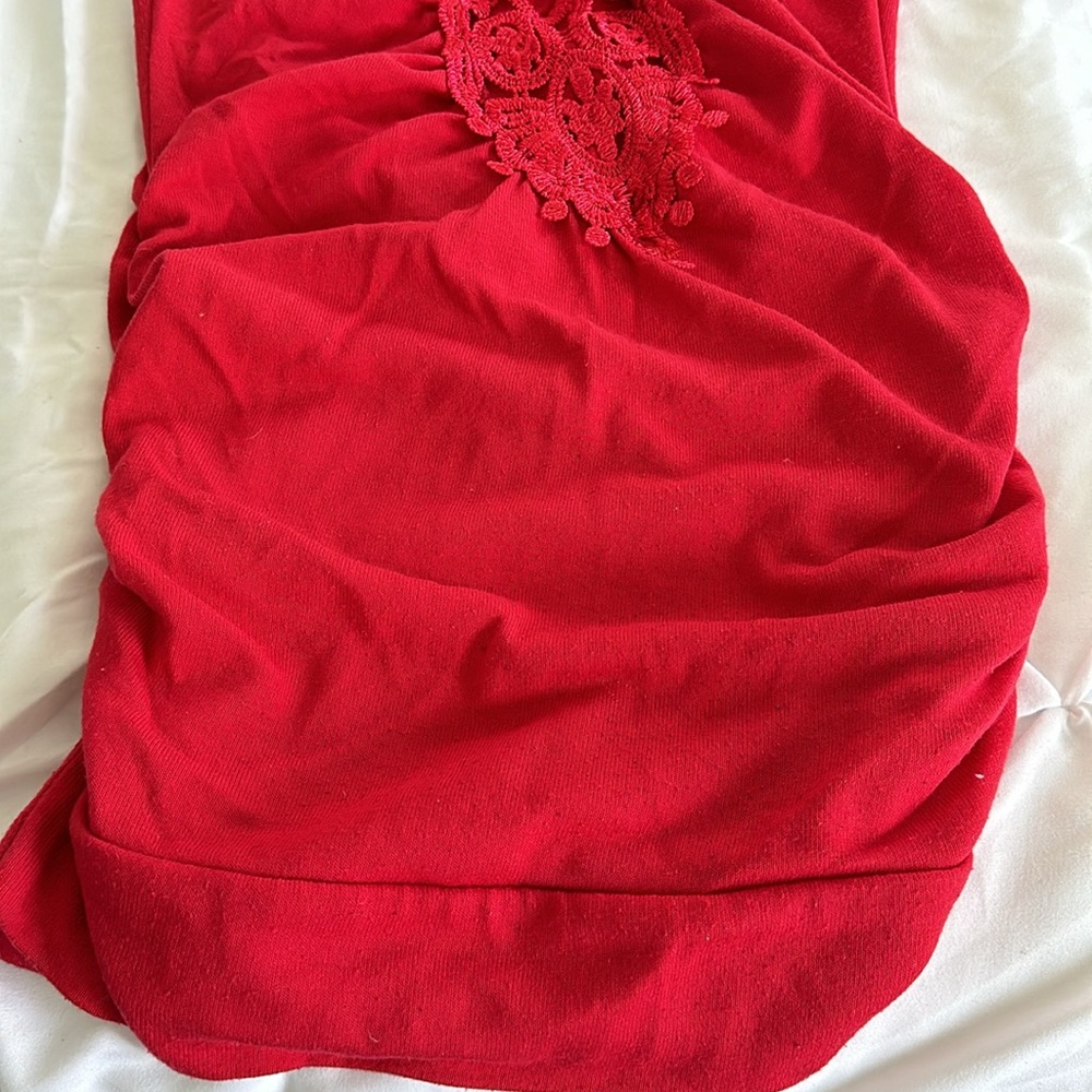 SMALL RED DRESS - Picture 3 of 4